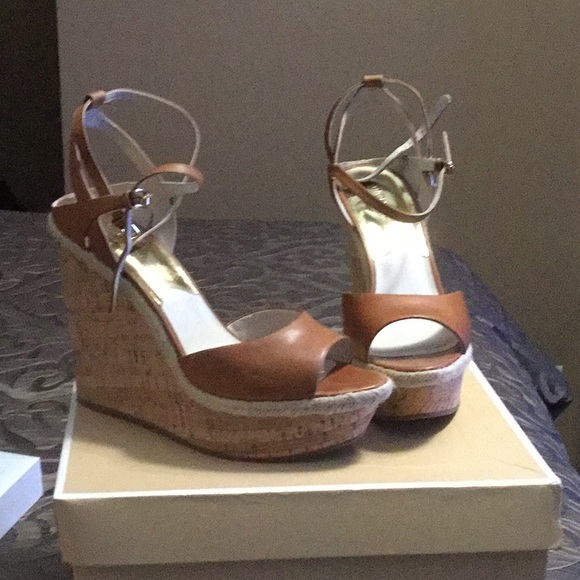 Shoes - Picture 1 of 1